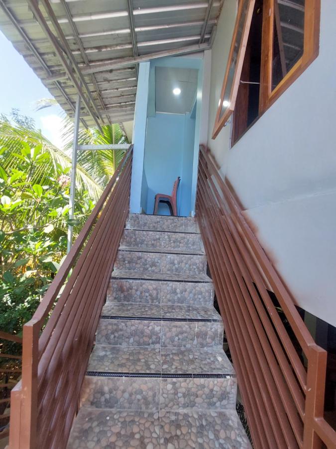 D'Ru Guest House Labuan Bajo Ngoại thất bức ảnh